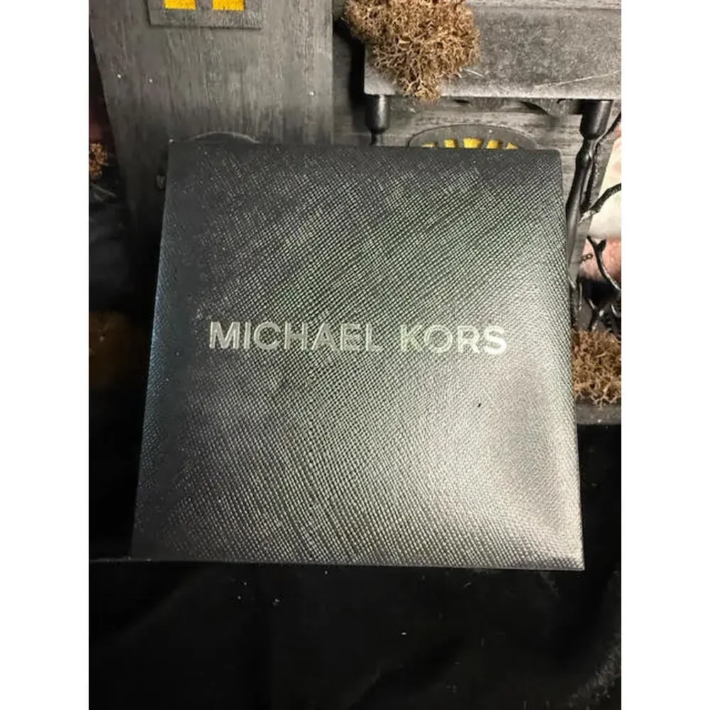 Michael Kors Men’s Watch Gift Set Silver Mesh w Black & Brown Leather Straps NWT